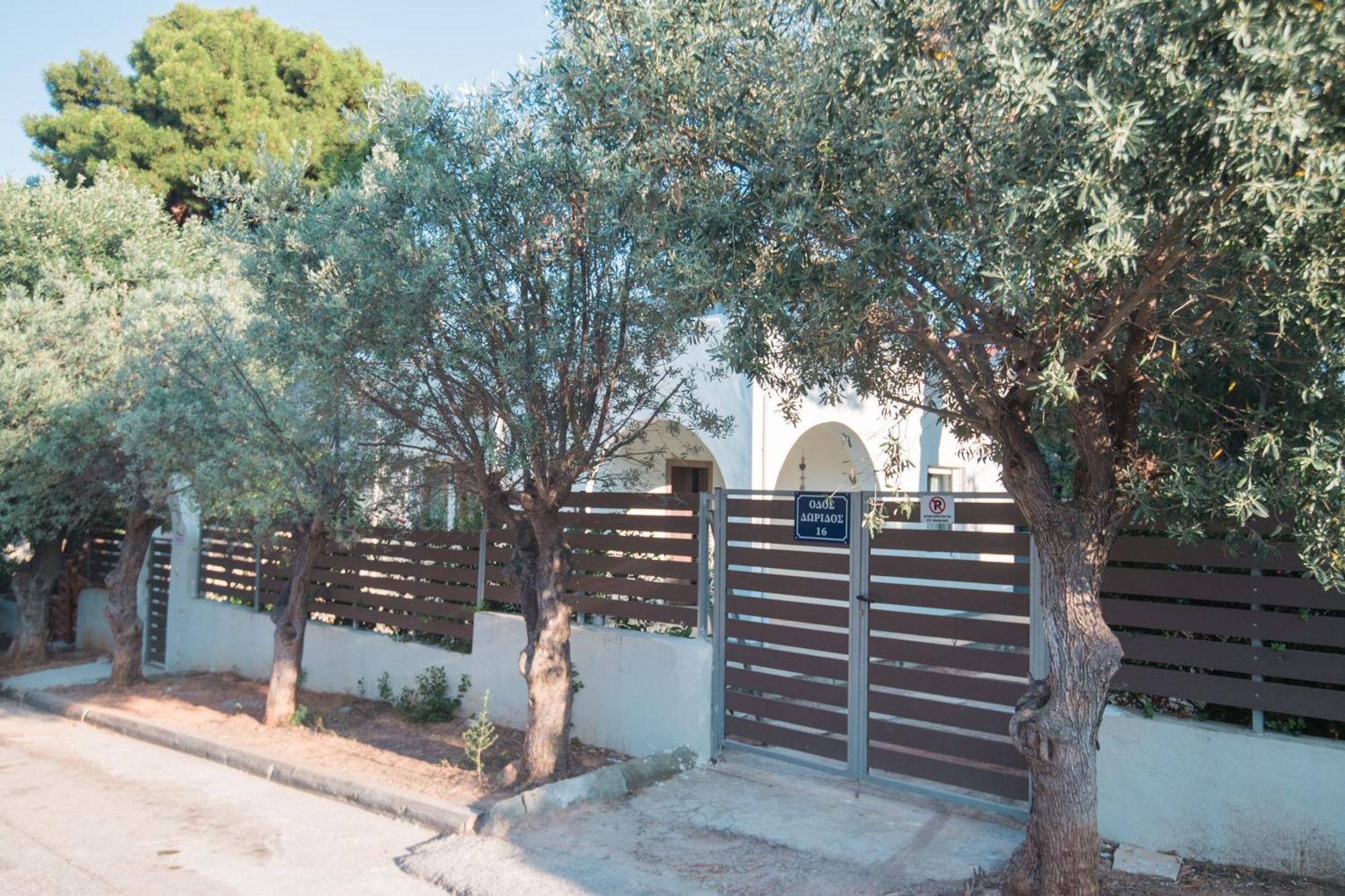 Sea Zen Guesthouse Rafína Екстериор снимка